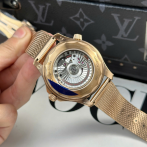 Omega Seamaster Diver 300M “James Bond 007” 210.90.42.20.01.003 42MM Bronze Gold – VIP Version - Görsel 6