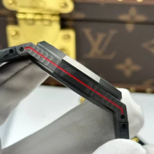 Audemars Piguet Royal Oak 15500 DiW Voidline Speedster Carbon 41mm – VIP Version - Görsel 9