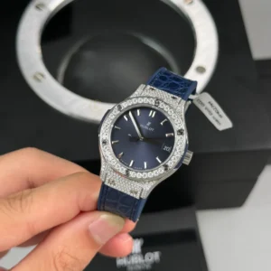 Hublot Classic Fusion Diamonds Moissanite Pave 33mm Blue Dial – Handcrafted Diamod - Görsel 3