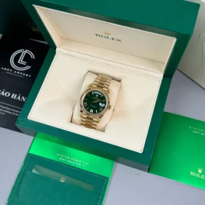 Rolex Day Date 40mm 180gram Yellow Gold Green Dial 228238 – VIP Version - Görsel 9