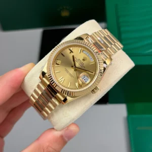 Alternative view of Rolex Day Date 40mm 180gram Champagne 228238 – VIP Version