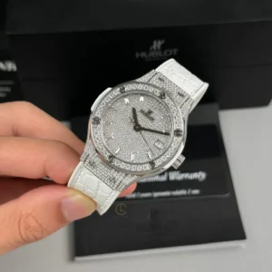 Hublot Classic Fusion Diamonds Moissanite Pave 38mm Dial Moissanite – Handcrafted Diamod - Görsel 3