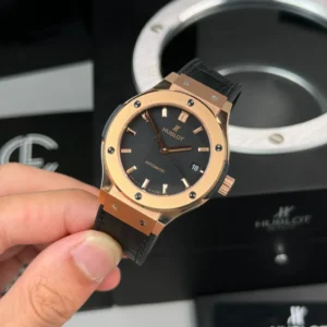 Hublot Classic Fusion Rose Gold Titanium 38mm Black Dial Unisex Size – VIP Version - Görsel 3