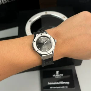 Hublot Classic Fusion Titanium 38mm Gray Dial Unisex Size – VIP VERSION - Görsel 4