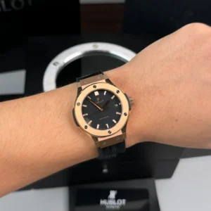 Hublot Classic Fusion Rose Gold Titanium 38mm Black Dial Unisex Size – VIP Version - Görsel 4