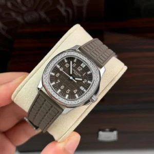 Patek Philippe Aquanaut 5067A-025 35.6mm Diamond Bezel Moissanite Steel – Customize Version - Görsel 3