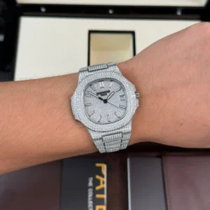 Patek Philippe Nautilus 5711 40mm Up Full 3000pcs Moissanite Pave Hongkong – Customize Diamod - Görsel 4