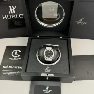 Hublot Classic Fusion Diamonds Moissanite Pave 38mm Black Dial – Handcrafted Diamod - Görsel 9