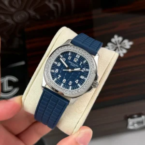 Patek Philippe Aquanaut 5067A-025 35.6mm Blue Dial Diamond Bezel Moissanite Steel – Customize Version - Görsel 3