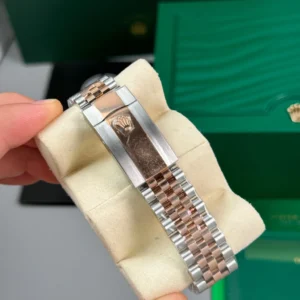 Rolex Datejust 41mm Demi Rose Gold Grey Motif Dial 126331 – VIP Version - Görsel 6