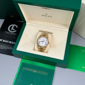 Rolex Day Date 40mm 180gram Yellow Gold White Dial 228238 – VIP Version - Görsel 9