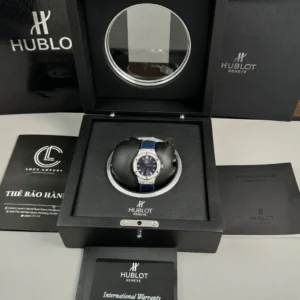 Hublot Classic Fusion Diamonds Moissanite Pave 33mm Blue Dial – Handcrafted Diamod - Görsel 8