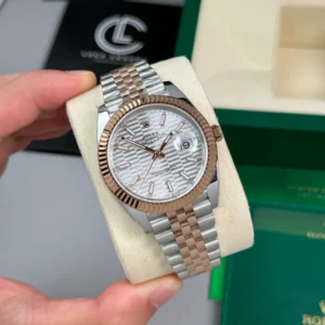 Rolex Datejust 41mm Demi Rose Gold White Motif Dial 126331 – VIP Version - Görsel 3