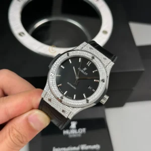 Hublot Classic Fusion Diamonds Moissanite Pave 42mm Dial Black – Customize Diamod - Görsel 3