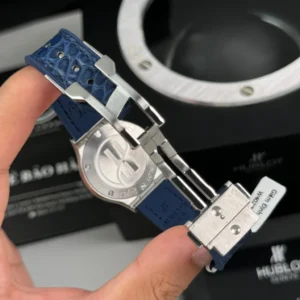 Hublot Classic Fusion Diamonds Moissanite Pave 33mm Blue Dial – Handcrafted Diamod - Görsel 6