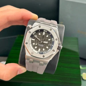 Audemars Piguet Royal Oak Offshore Diver 15720ST 42mm Stainless Steel Grey Dial – VIP Version - Görsel 4