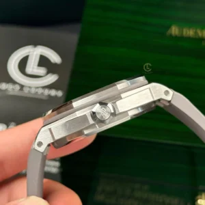 Audemars Piguet Royal Oak Offshore Diver 15720ST 42mm Stainless Steel Grey Dial – VIP Version - Görsel 6