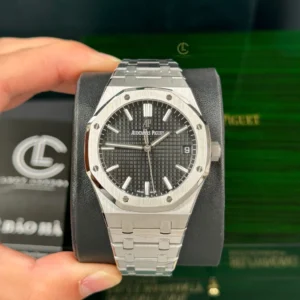 Alternative view of Audemars Piguet Royal Oak 15500ST.OO.1220ST.02 41mm Grey Dial – VIP Version