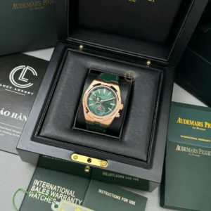 Vacheron Constantin Overseas Dual Time 7900V 41mm Green Dial Rose Gold – VIP Version - Görsel 10