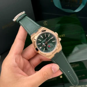 Alternative view of Vacheron Constantin Overseas Dual Time 7900V 41mm Green Dial Rose Gold – VIP Version