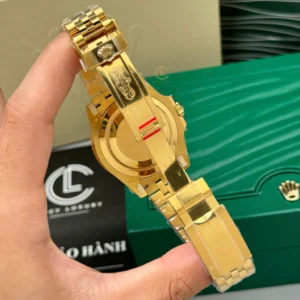 Rolex GMT-Master II M126718GRNR-0001 40mm Black Dial Yellow Gold – VIP Version - Görsel 8