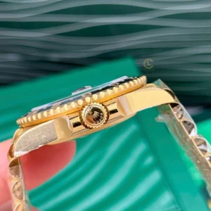 Rolex GMT-Master II M126718GRNR-0001 40mm Black Dial Yellow Gold – VIP Version - Görsel 6
