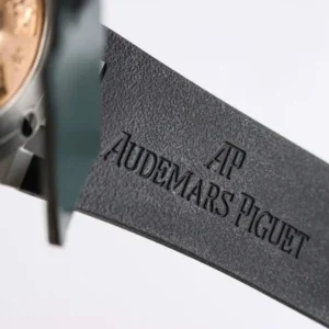Audemars Piguet Royal Oak Offshore Diver Chronograph Black Yellow 26703ST 42mm – VIP Version - Görsel 10