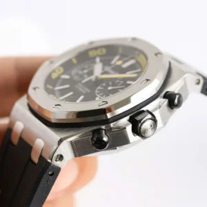 Audemars Piguet Royal Oak Offshore Diver Chronograph Black Yellow 26703ST 42mm – VIP Version - Görsel 6