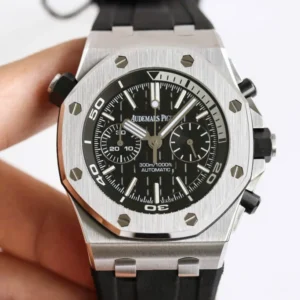 Audemars Piguet Royal Oak Offshore Diver Chronograph in Black 26703ST 42mm – VIP Version - Görsel 4