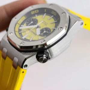 Audemars Piguet Royal Oak Offshore Diver Chronograph in Yellow 26703ST 42mm – VIP Version - Görsel 7