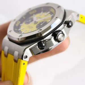 Audemars Piguet Royal Oak Offshore Diver Chronograph in Yellow 26703ST 42mm – VIP Version - Görsel 6
