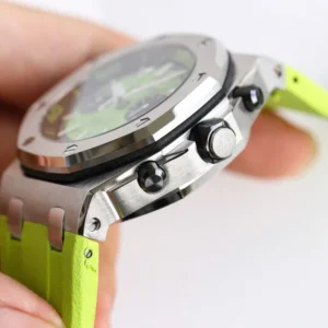 Audemars Piguet Royal Oak Offshore Diver Chronograph in Green 26703ST 42mm – VIP Version - Görsel 6