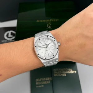 Audemars Piguet Royal Oak Frosted Gold 41mm Silver Dial Steel – VIP Version - Görsel 5