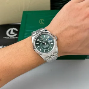 Rolex Sky-Dweller White Gold 336934-0002 42mm Green Dial – VIP Version - Görsel 6