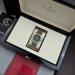Alternative view of Patek Philippe Nautilus 7118/1A-011 35.2mm Gray Dial Steel – VIP Version