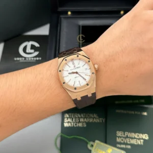 Audemars Piguet Royal Oak 15450OR 37mm White Dial Rose Gold – VIP Version - Görsel 5