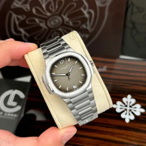 Patek Philippe Nautilus 7118/1A-011 35.2mm Gray Dial Steel – VIP Version - Görsel 4