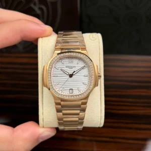 Alternative view of Patek Philippe Nautilus 7118/1R-011 32.5mm White Dial Rose Gold – VIP VERSION