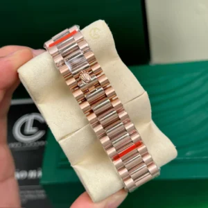 Rolex Day Date 228235-0085 40mm Blue Dial Rose Gold – VIP Version - Görsel 7