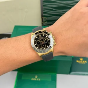 Rolex Cosmograph Daytona 116518LN-0043 40mm Black Dial Yellow Gold – VIP Version - Görsel 4