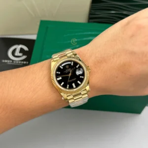 Rolex Day Date M228238-0004 40mm Black Dial Yellow Gold – VIP Version - Görsel 5