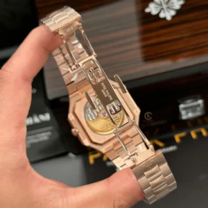 Patek Philippe Cubitus 5821/1AR-001 45mm Chocolate Dial Rose Gold – VIP Version - Görsel 10