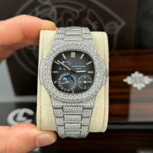 Patek Philippe Nautilus 5712/1A 40mm Blue Dial Full Moissanite Hongkong – Customize Diamod - Görsel 5