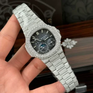 Alternative view of Patek Philippe Nautilus 5712/1A 40mm Blue Dial Full Moissanite Hongkong – Customize Diamod