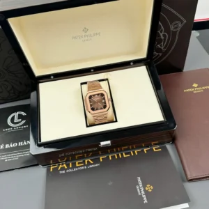 Patek Philippe Cubitus 5821/1AR-001 45mm Chocolate Dial Rose Gold – VIP Version - Görsel 11
