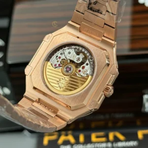 Patek Philippe Cubitus 5821/1AR-001 45mm Chocolate Dial Rose Gold – VIP Version - Görsel 7