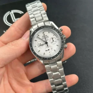 Omega Speedmaster Apollo 13 Silver Snoopy 311.32.42.30.04.003 42mm – VIP Version - Görsel 3