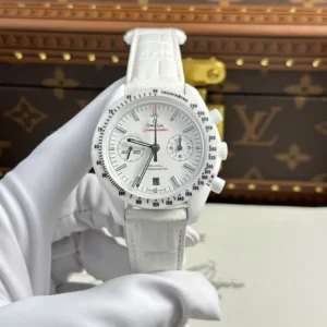 Alternative view of Omega Speedmaster Dark Side of The Moon White Side of the Moon 311.93.44.51.04.002 44.25 White Ceramic – VIP Version