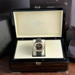 Alternative view of Patek Philippe Aquanaut 5167R-001 Chocolate Dial V3 Update 2026 – VIP Version