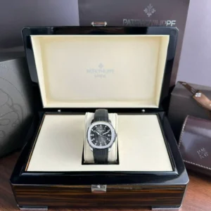 Alternative view of Patek Philippe Aquanaut 5167A-001 Grey Dial V3 Update 2026 – VIP Version